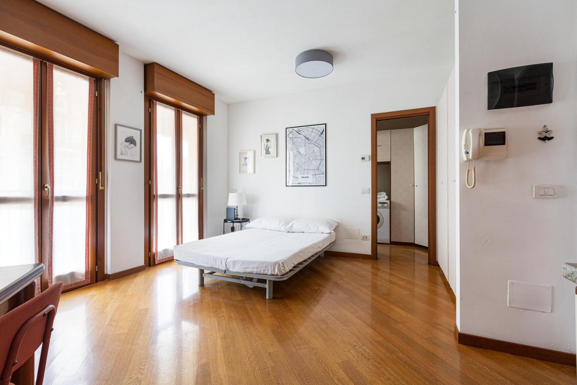 Cosy Studio With Balcony & Private Garage Milano Exteriör bild
