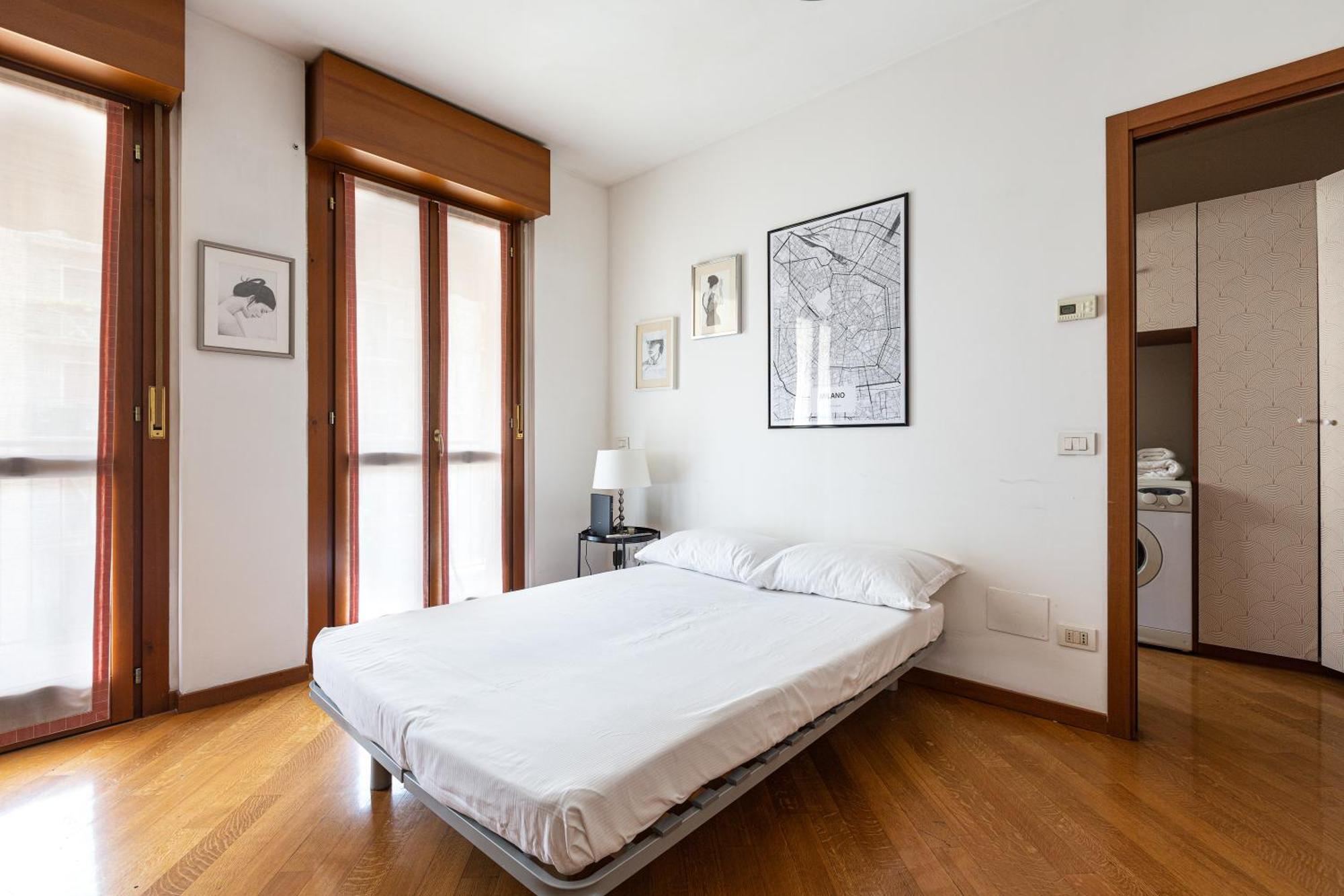 Cosy Studio With Balcony & Private Garage Milano Exteriör bild